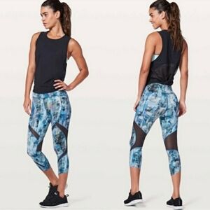 Lululemon On Pace Crop *21" Sun Dazed Multi Blue Size 4